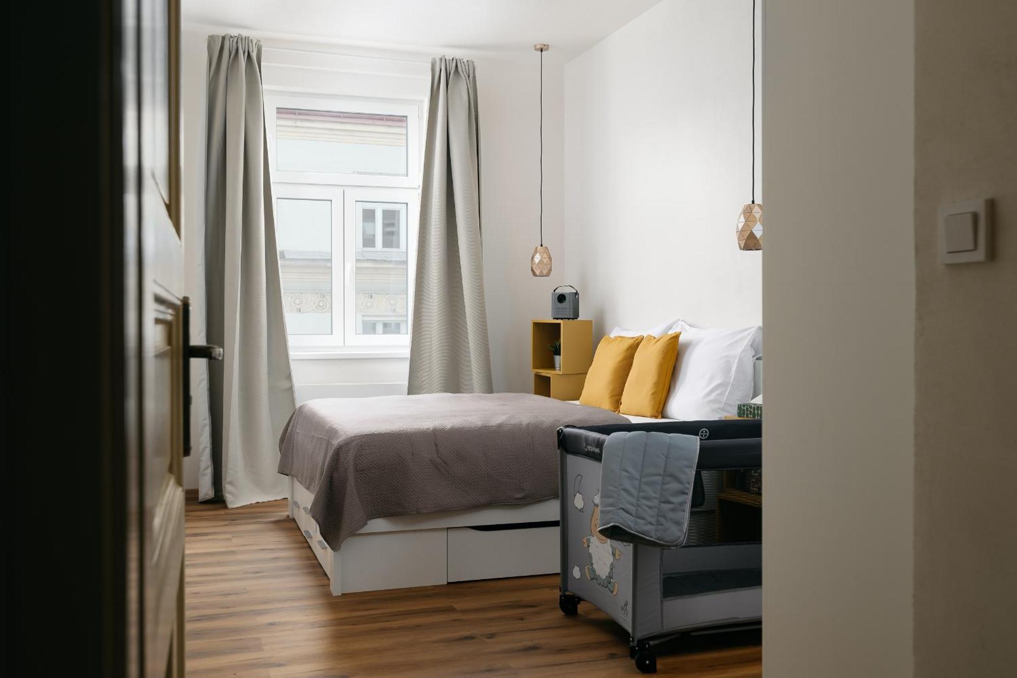New&modern In Vibrant Area Near Centre! Appartamento